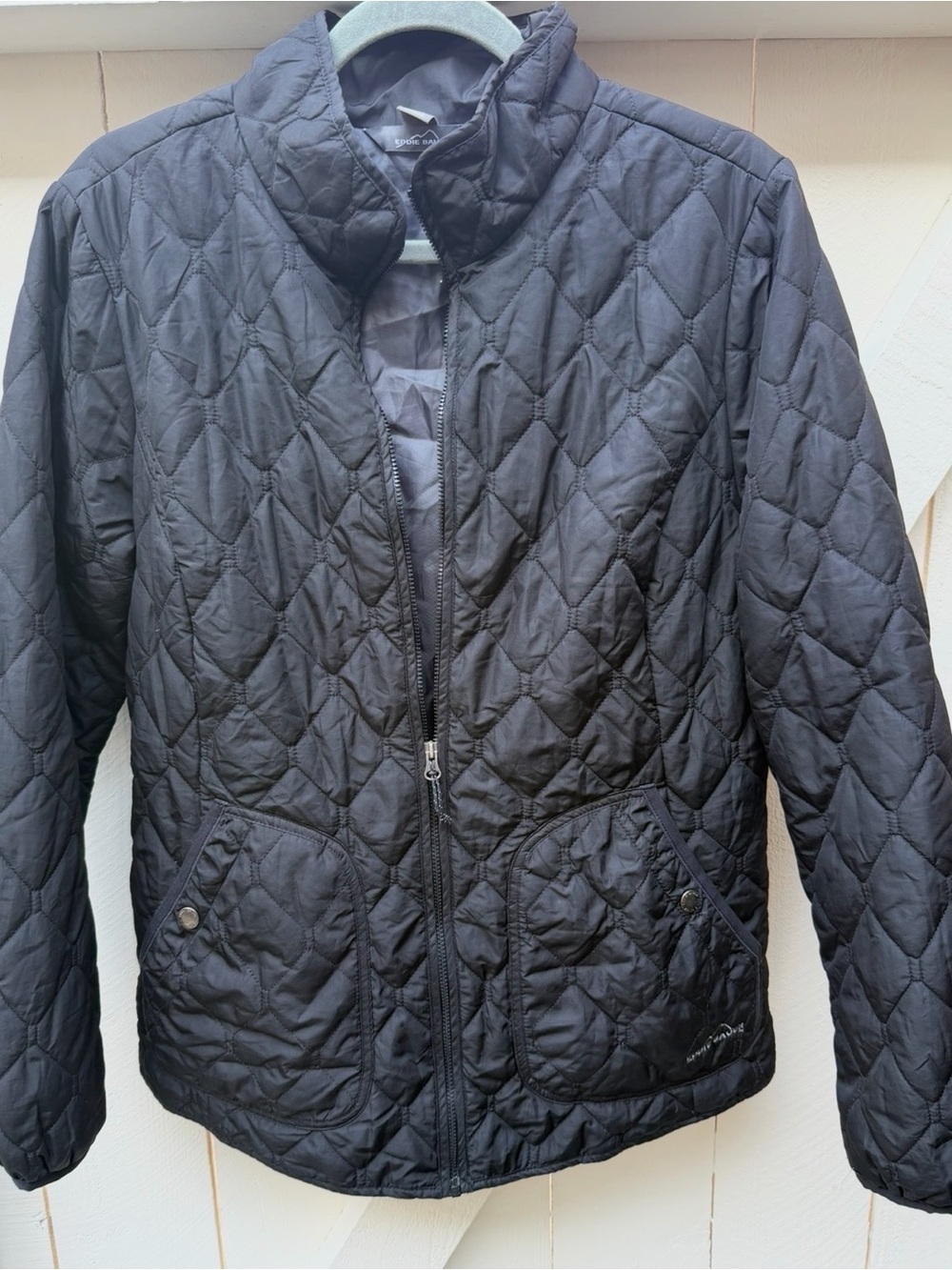 Eddie Bauer women’s  Quilted puffer Black Jacket - Lightweight Packable L